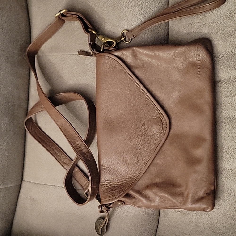 Wanderer Trave company purse